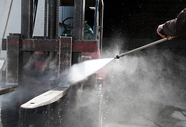 Why Choose Our Certified Pressure Washing Experts for Your Project Needs in Kalaheo, HI?